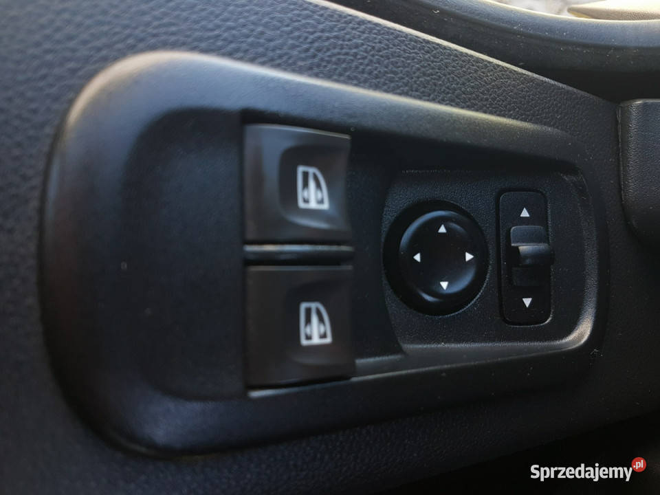 Renault Master KONTENER 8EP 421x223x223 KLIMA 179227km Poręba