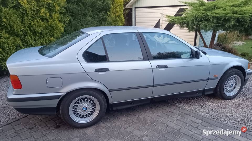 BMW E36 20 sedan elektryczne szyby Bujaków sprzedam