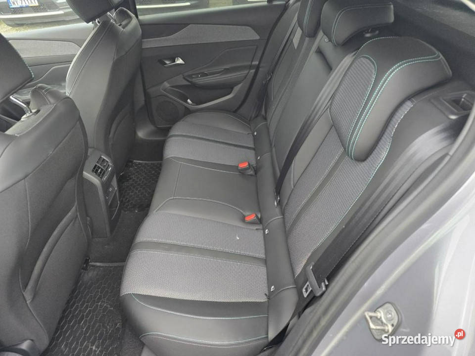 Peugeot 308 P5 2021 Komorniki