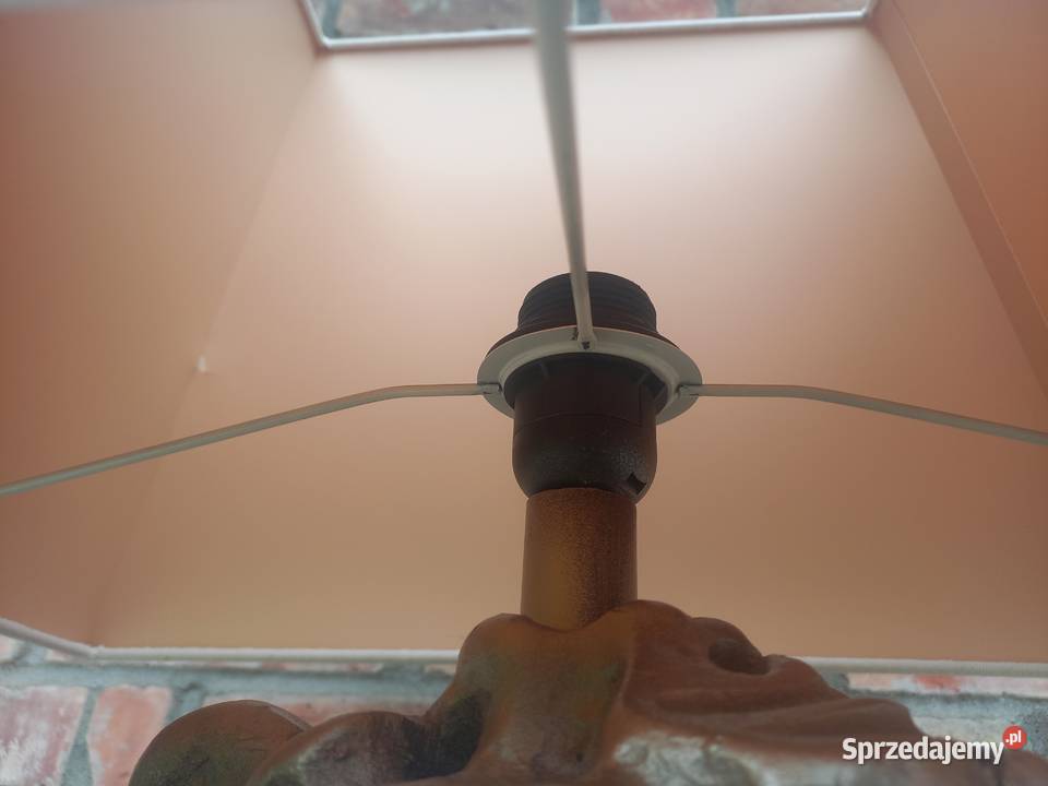 Lampka drewniana z materiałowym kloszem Nocna Gawroniec