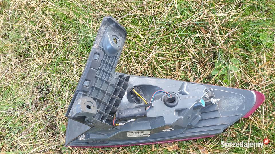 Lampa lewa prawa mondeo mk5 kombi w błotnik