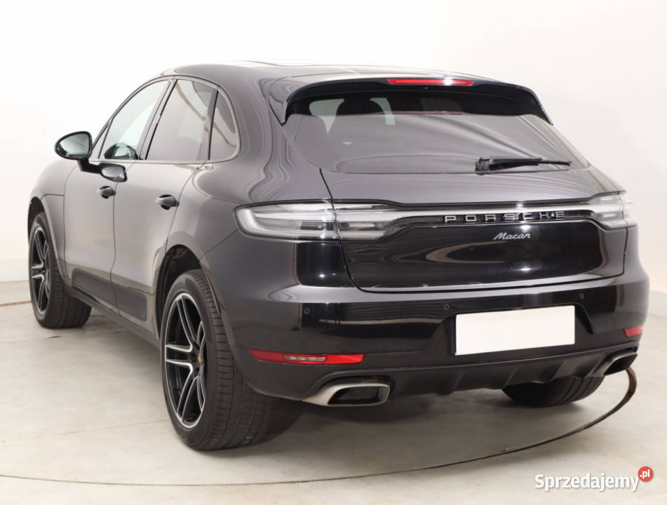 Porsche Macan 20 T kamera cofania Bielany Wrocławskie