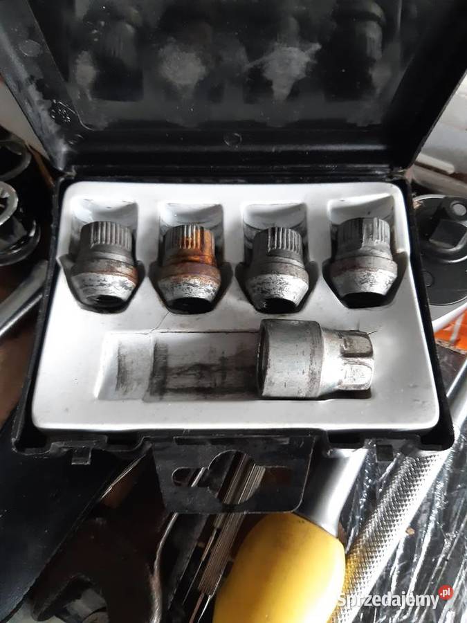 nakrętki blokada zabezpieczające M12x15 osobowe Trzcianka
