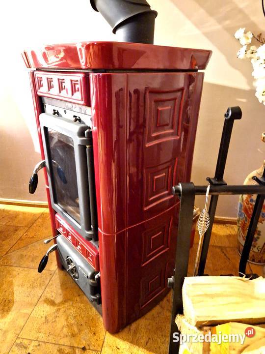 Bordowy kominekkoza zestaw narzędzi Rogalinek