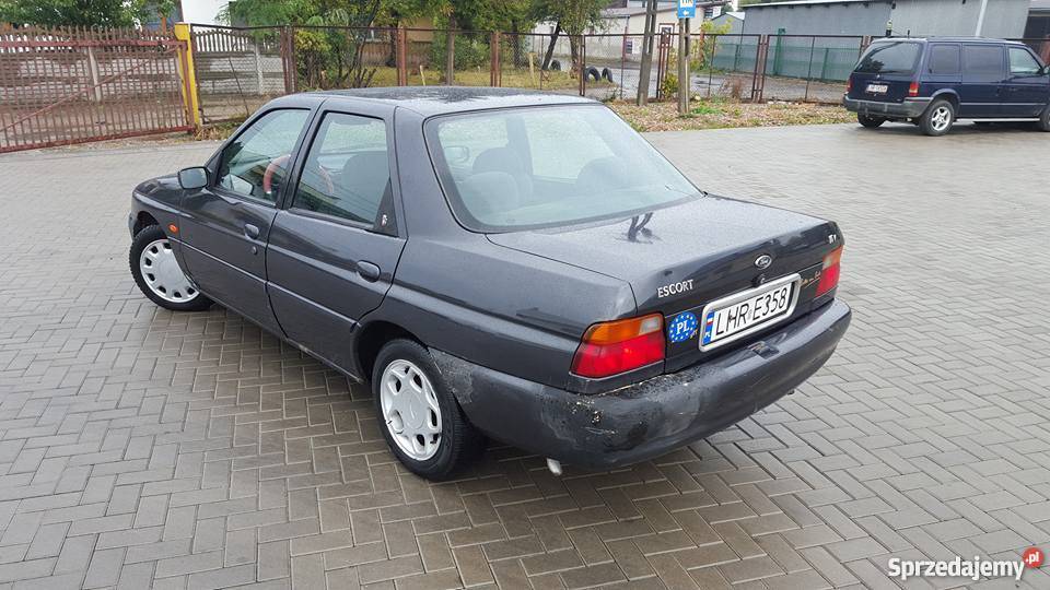 Ford Escort 16 16v GHIA Okazja 1600cm3 lubelskie Hrubieszów