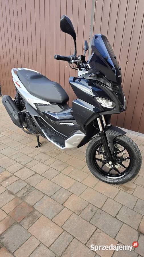 Aprilia SR GT125 ABS nowa benzyna świętokrzyskie Wawrzeńczyce sprzedam