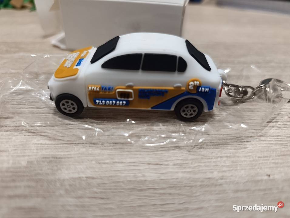 Pendrive 16 GB brelok samochód pomorskie Kwidzyn sprzedam