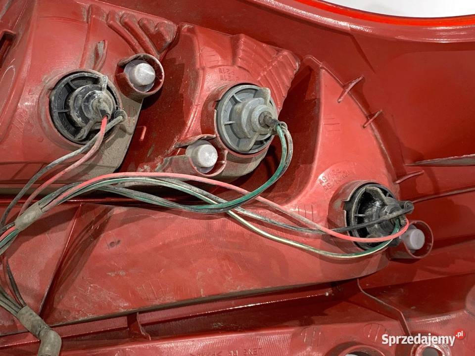 LAMPA PRAWY TYŁ SUZUKI SWIFT III Hatchback sprzedam