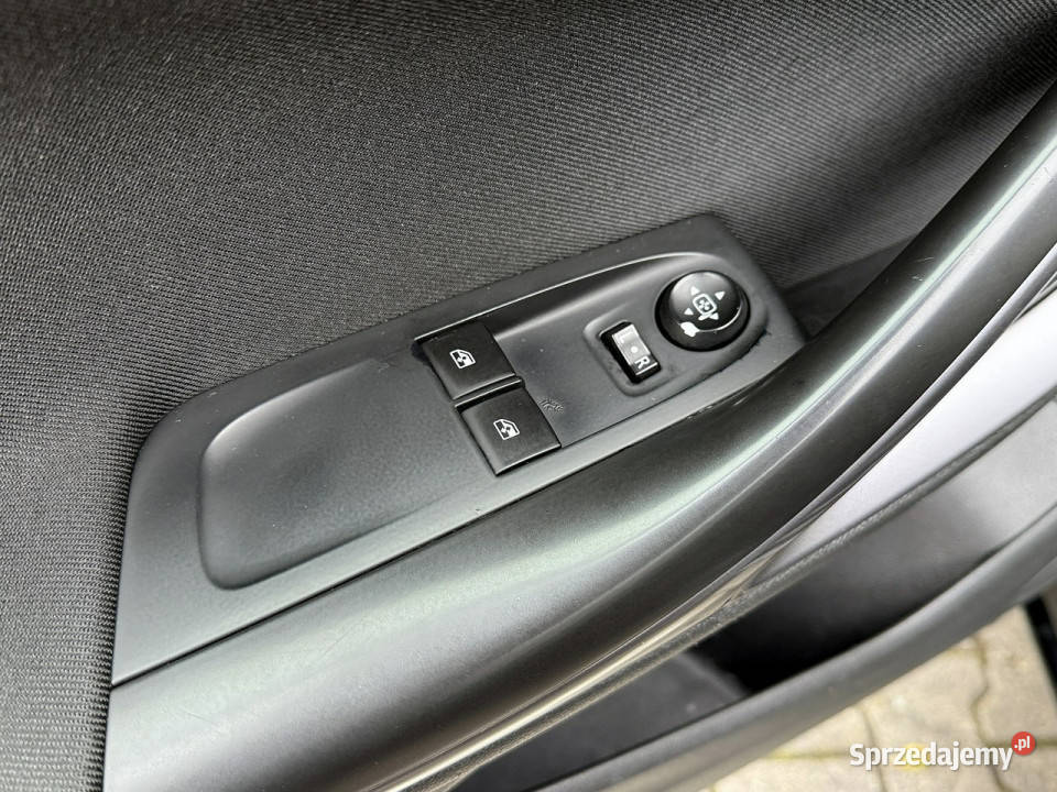Opel Astra 14i 100 gniazdo SD Węgrów
