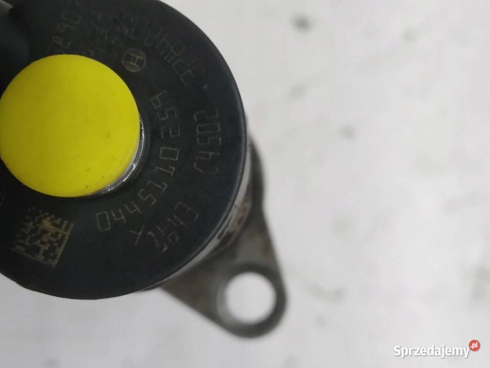 WTRYSKIWACZ 0445110259 16 D HDI Volvo V50 I osobowe Wtryskiwacze