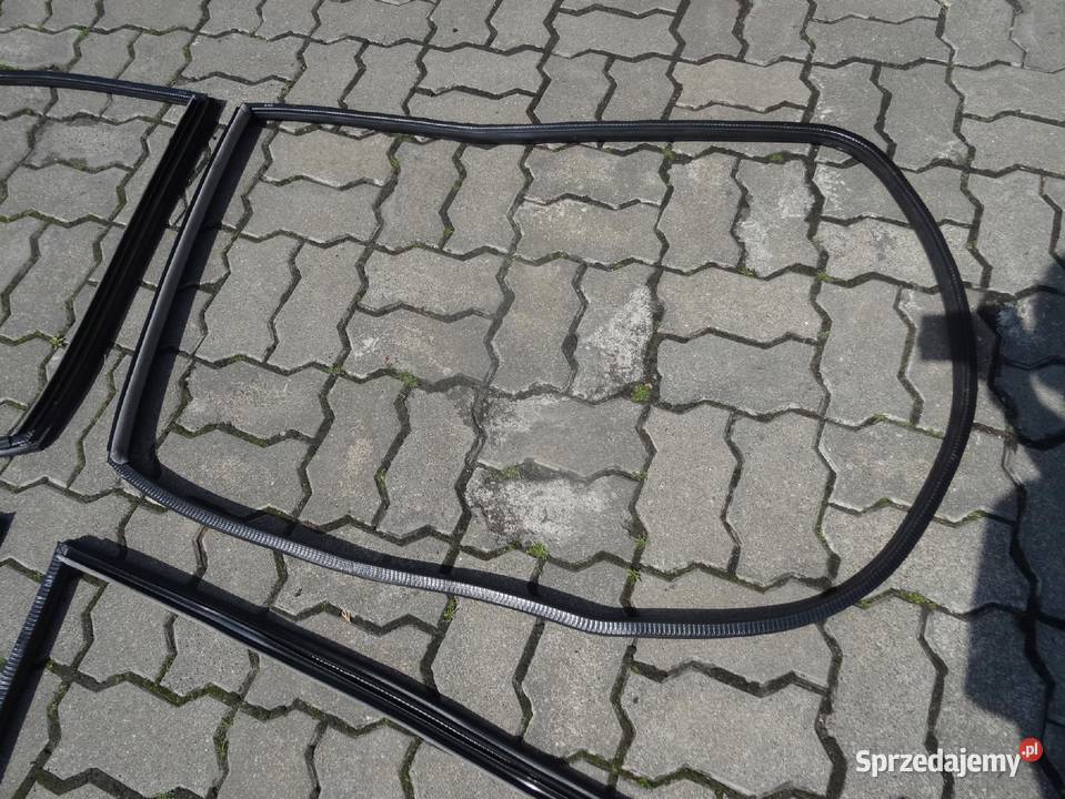AUDI A8 D2 9902 USZCZELKA GUMA DRZWI PRZOD TYL
