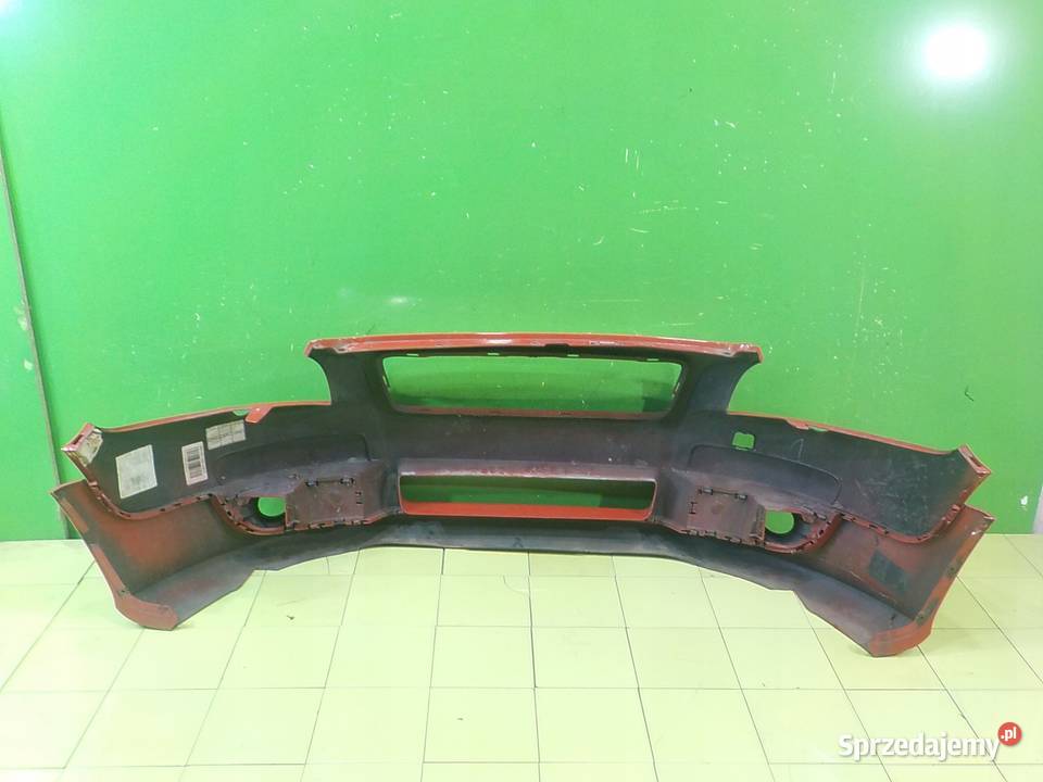 VOLVO C30 25T5 07r 3D zderzak przod Suków