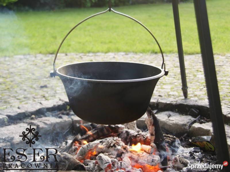Kociołek żeliwny 105l z pokrywą Kuty stojak ESER Częstochowa
