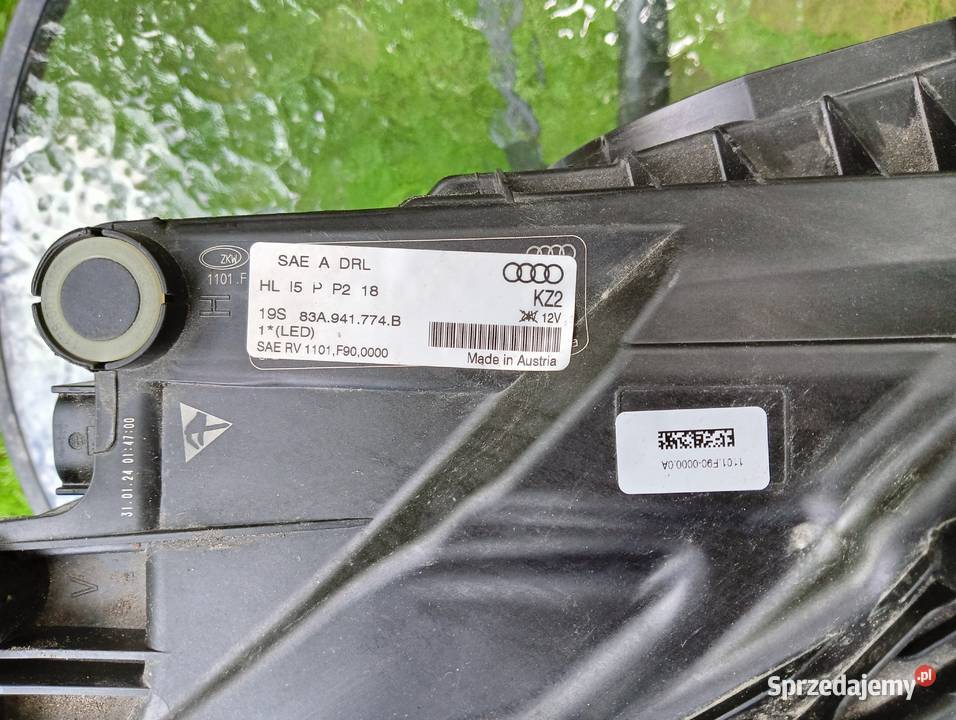 Lampa reflektor FULL LED Prawa przednia Audi Q3 Oświetlenie małopolskie Zielonki sprzedam