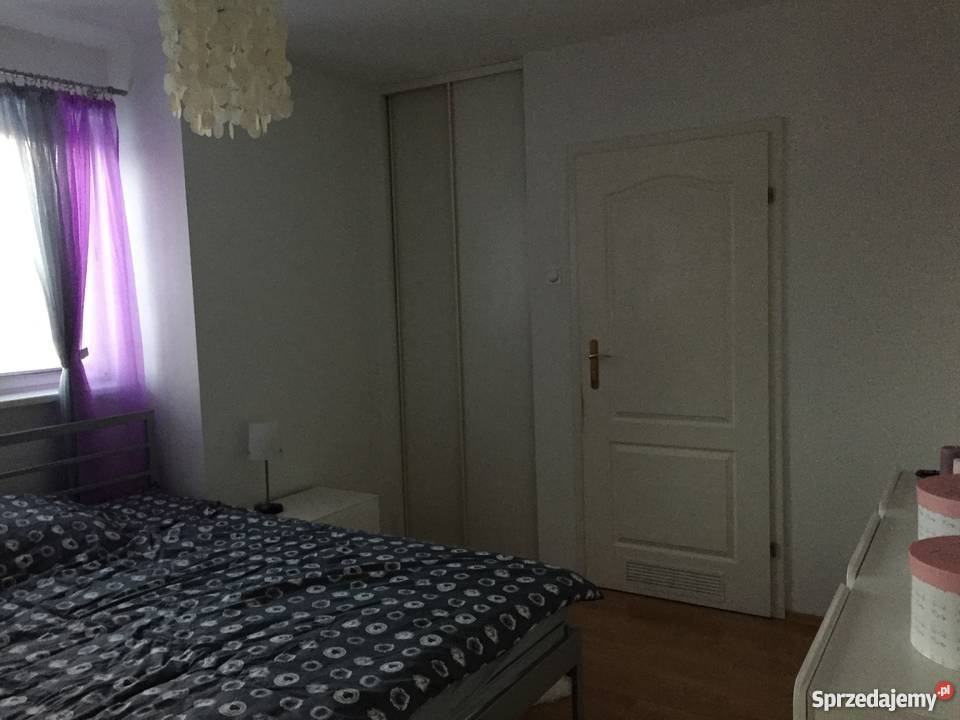 Segment środkowy 4 pokoje 131 m2 z garażem internet sprzedam