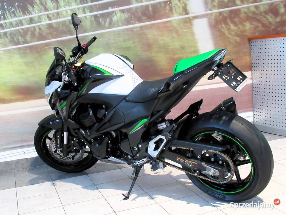 Kawasaki Z 800 Akrapovic niski przebieg Oferuję naked