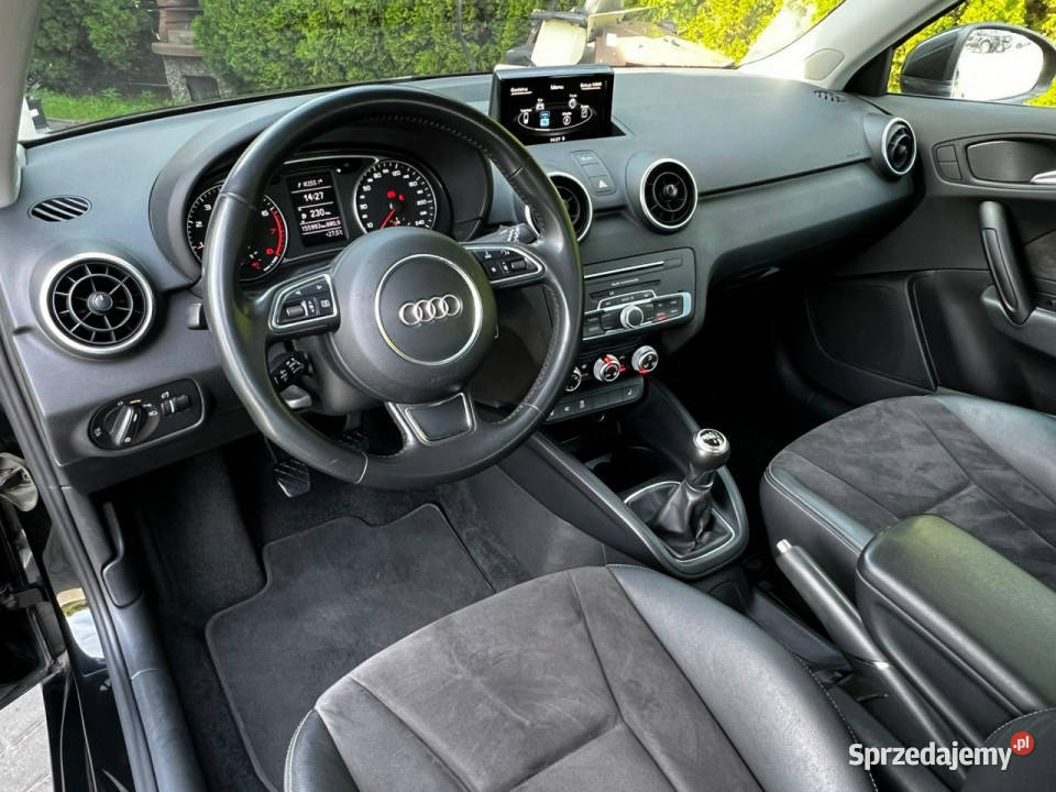 Audi A1 3drzwiowe 10TFSI SLine Zarejestrowany 8X nieuszkodzony Baranowo