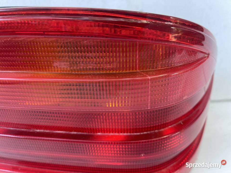 MERCEDES W210 PRAWA LAMPA TYŁ osobowe Ostroróg