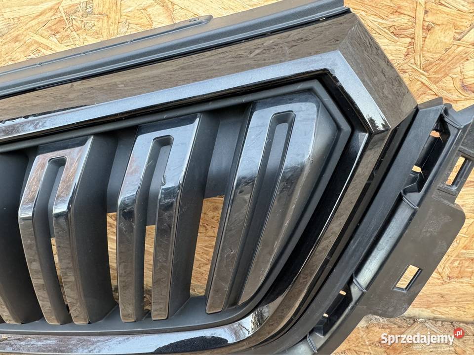Grill atrapa chłodnicy skoda kamiq 658 19 czarny Międzychód