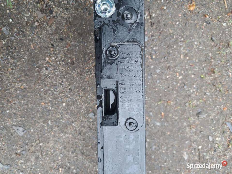 Pas przedni Ford Fiesta MK7 2015 C1BBA16E146AC osobowe