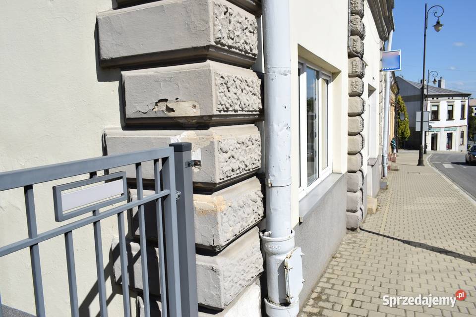 Dom do remontu w centrum Biecza 196 m kw parterowy Biecz