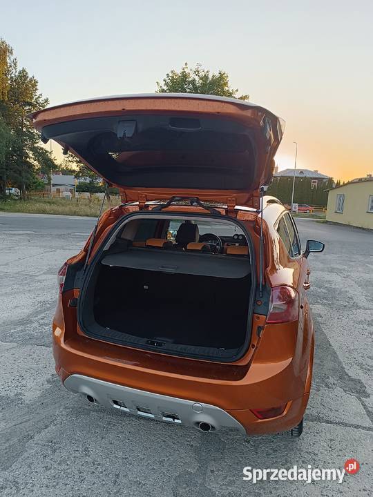 Ford Kuga Individual 4x4 Kamera Hak Nowe Zimówki Drewniki