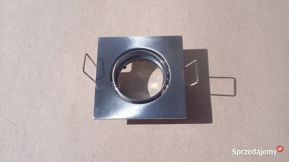Oczko sufitowe wpuszczane MAŁE uchylne KWADRAT Warszawa