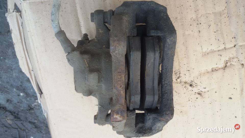 zaciski hamulcowe przednie audi 80b3 zaciski Elbląg