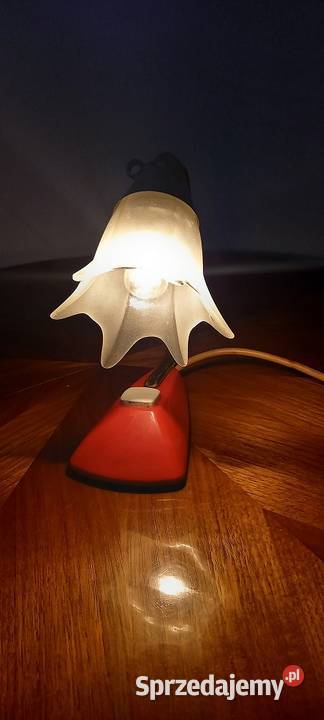 Mała lampka nocna z kloszem z lat 5060 ubwieku 2 Skierniewice