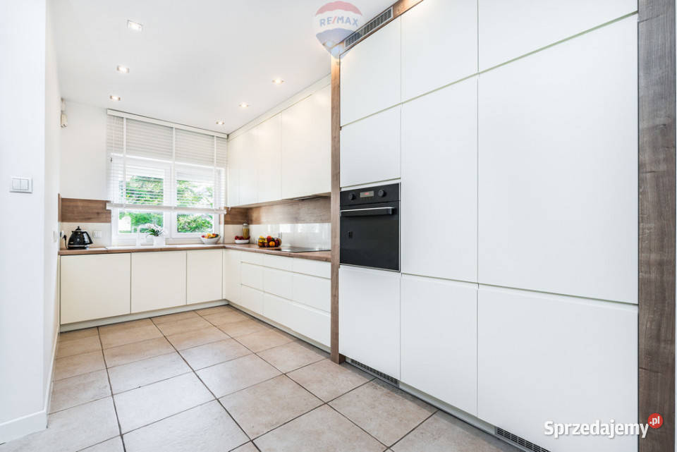 ZADBANY i DOGODNIE POŁOŻONY DOM NA PODOLANACH 9387zł/m2 Sprzedaż Poznań