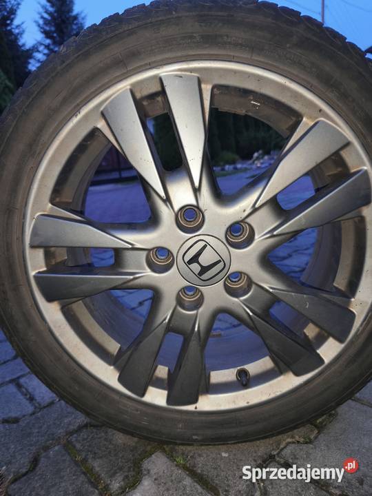 Alufelgi Honda z zimowymi oponami Dębica sprzedam
