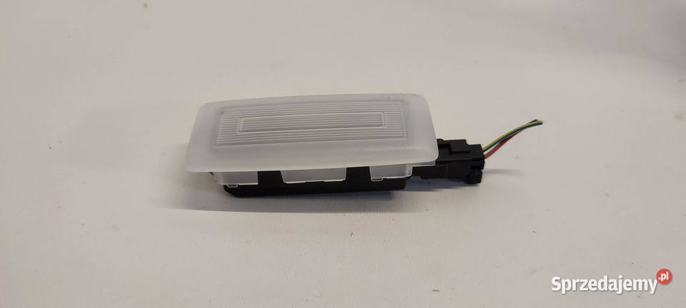 VW TAYRON TIGUAN III LAMPKA LED 10A947109A