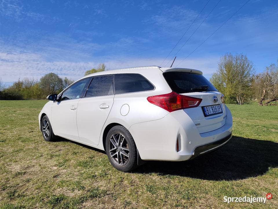 Toyota Auris 18 HSD Luna 2015 Hybryda podlaskie Białystok