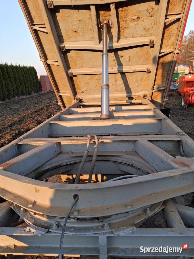 Przyczepa wywrotka d47 nieuszkodzony Rolnictwo Rzgów sprzedam