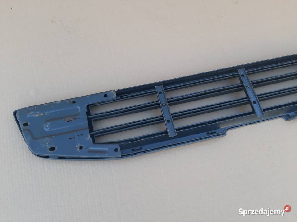 VOLVO FM4 FMX ATRAPA GRILL STOPIEŃ 82419435 sprzedam