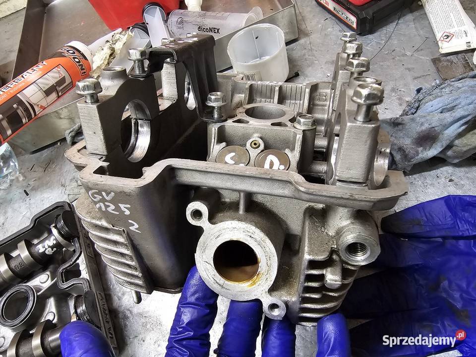 Hyosung GV 125 aquila głowica tył tylna tylnia Jelenia Góra