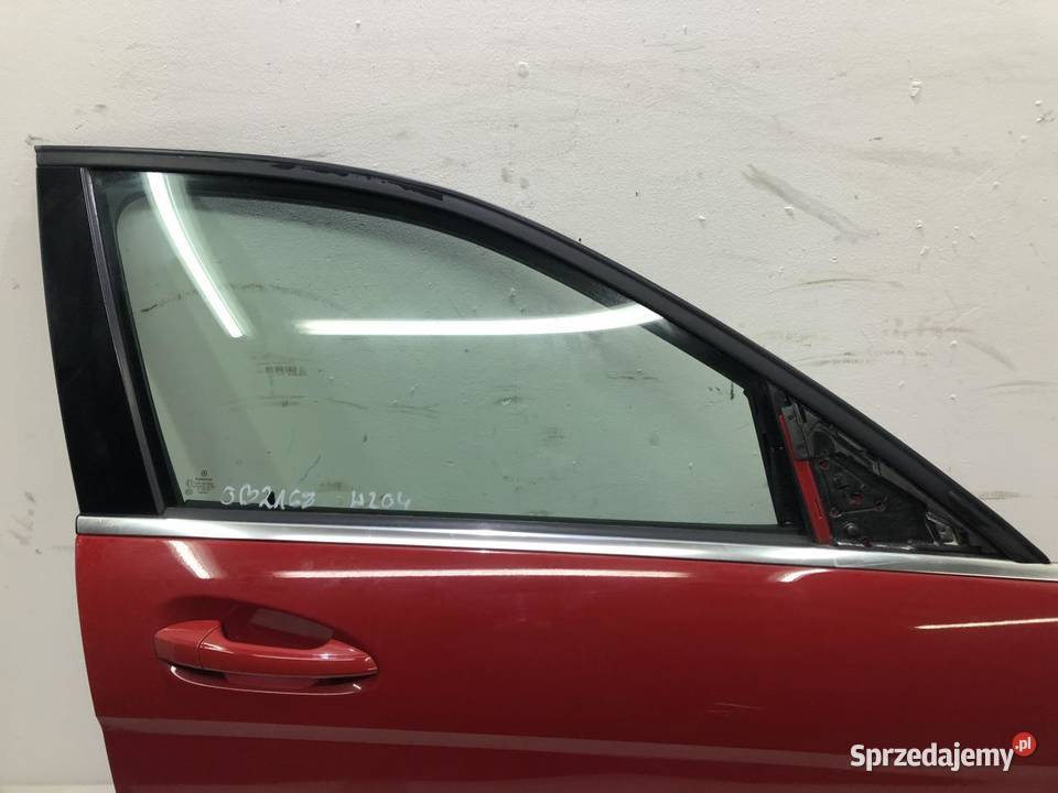 DRZWI PRAWY PRZÓD MERCEDES W204 590 osobowe