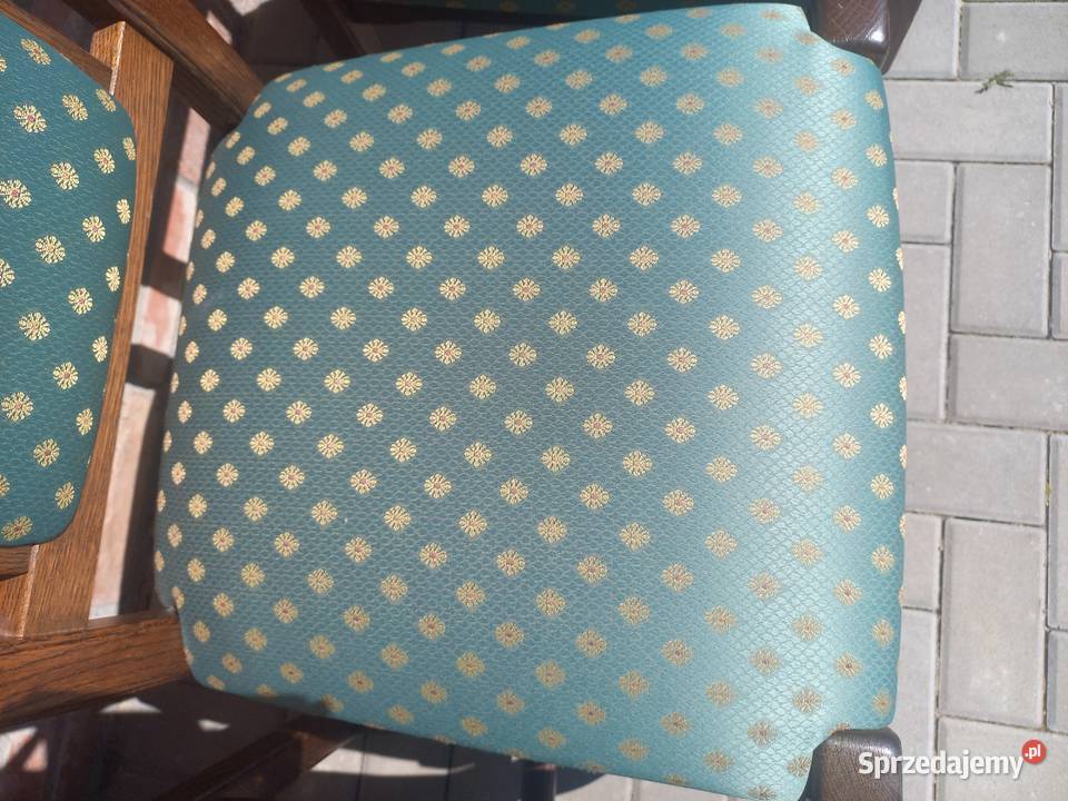 Krzesła dębowe drewniane zmateriałową tapicerką Gawroniec