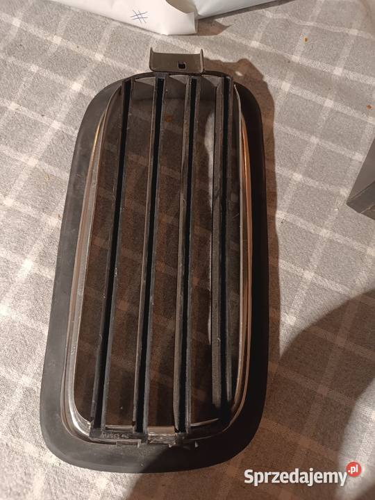 Atrapa chłodnicy tzw nerka do samochodu BMW osobowe