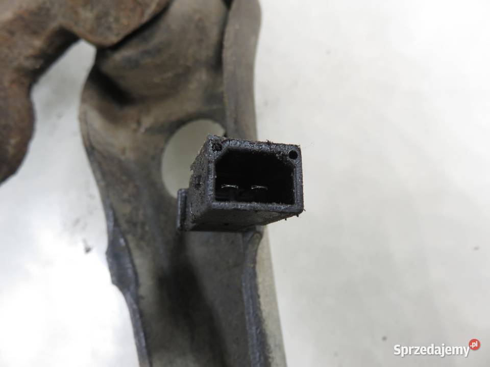 PIASTA TYLNA LEWA AUDI A4 B6 18 T quattro Piasty i łożyska kół