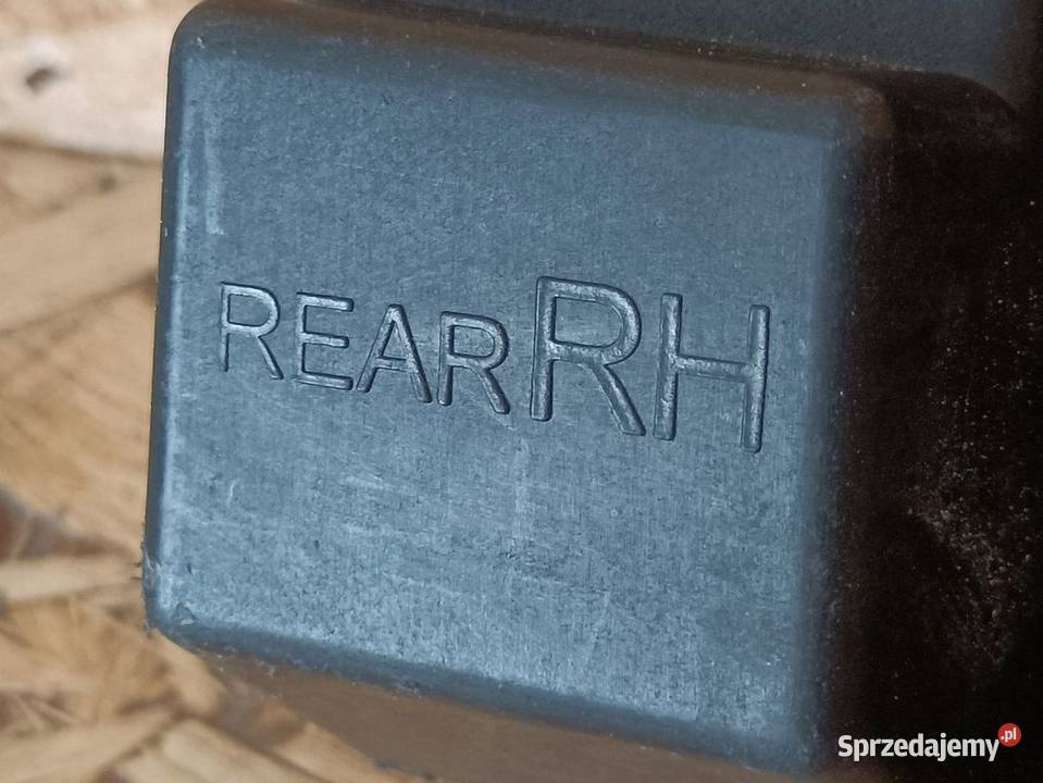 VOLVO S60 V60 ŚLIZG LISTWY PROGOWEJ PRAWY Pleszew