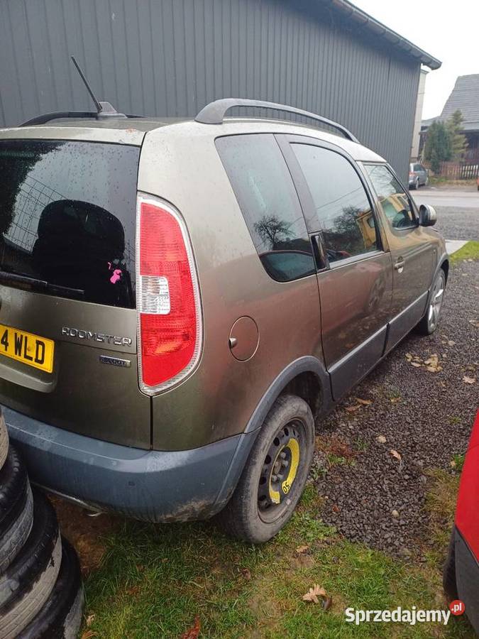 Na części Skoda Roomster Scout Żory
