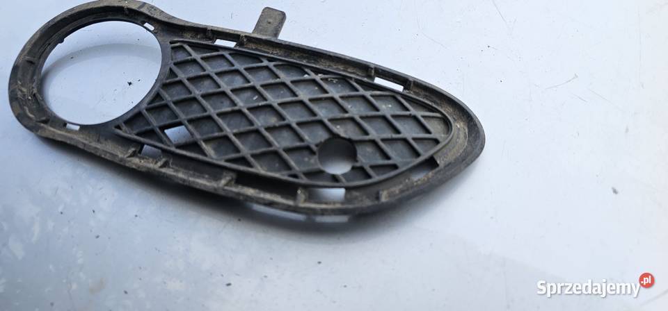 Kratka zderzaka lewy przód mercedes w203 coupe Rok produkcji 2001 Części samochodowe Zbąszyń