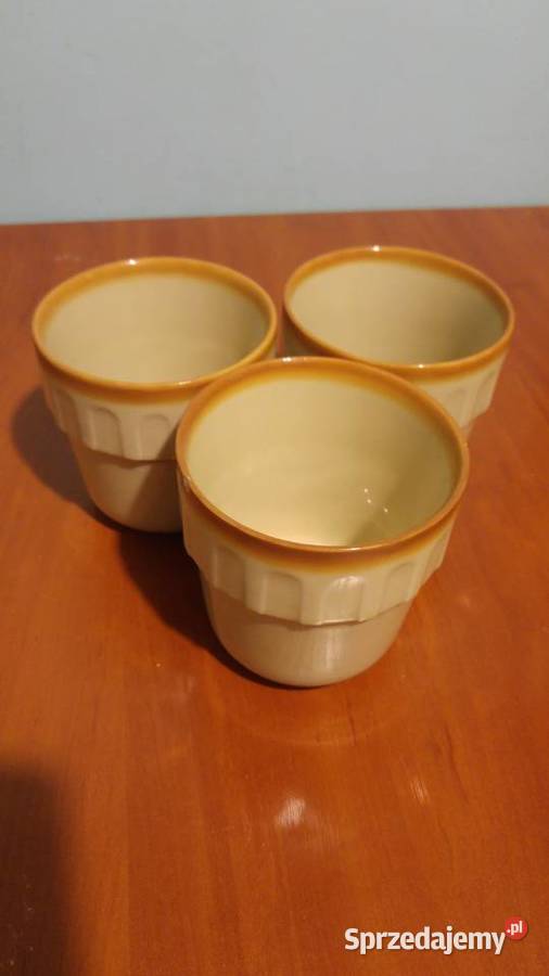 Talerze i kubki Tułowice prl Szczecin