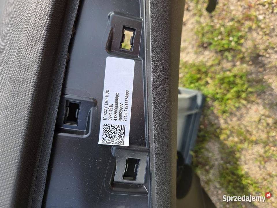 Kokpit konsola deska rozdzielcza Opel Crossland