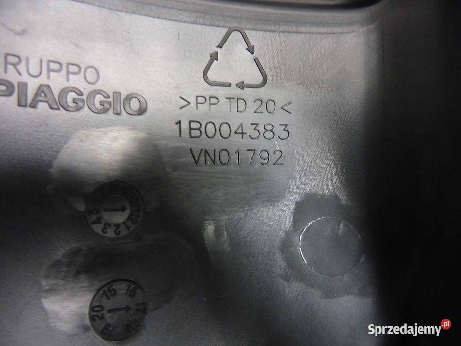 Piaggio Liberty 50 iGet 4T 3V 1117r nowy tylny Pozostałe Poznań sprzedam