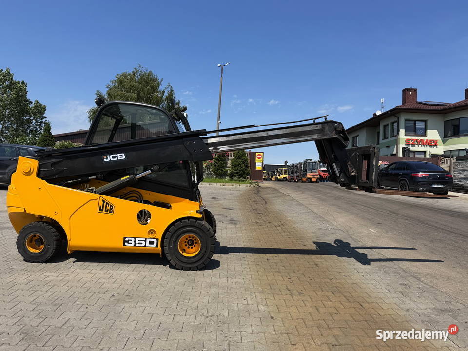 wózek widłowy teleskopowy JCB TLT35D udźwig 3500 JCB Działoszyn