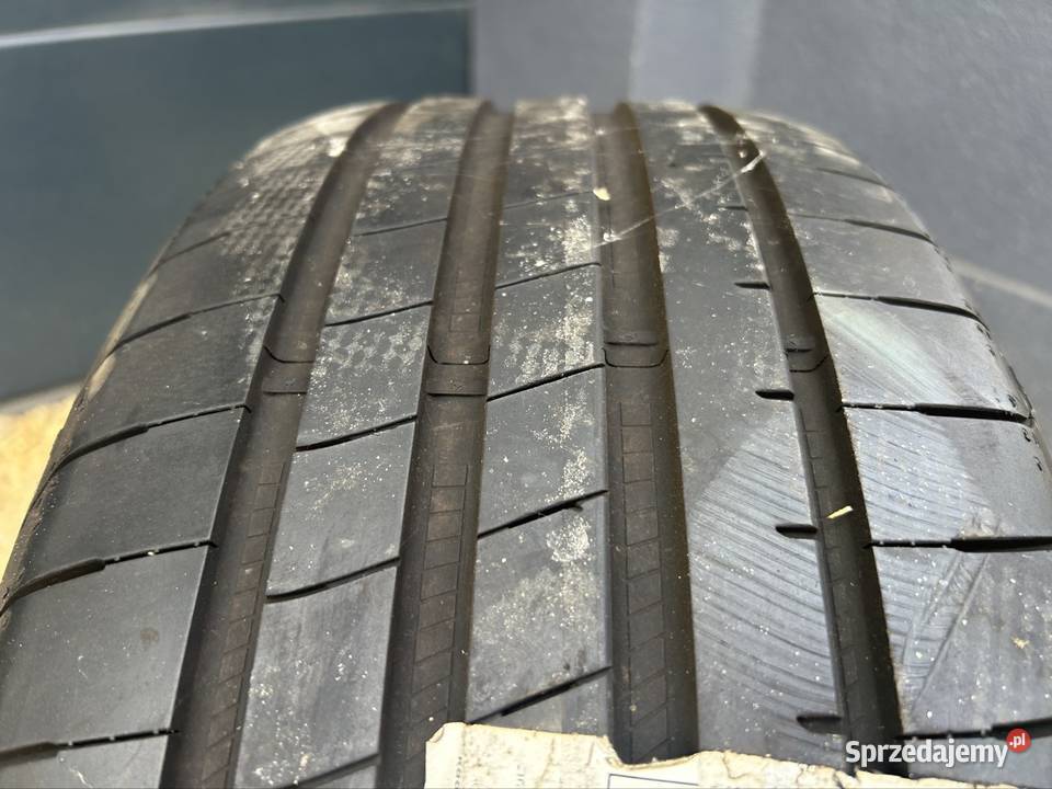 Goodyear Eagle F1 Asymmetric 3 24540 R19