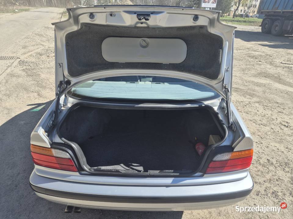 BMW E36 Coupe 325i 192 Stan kolekcjonerski Bujaków