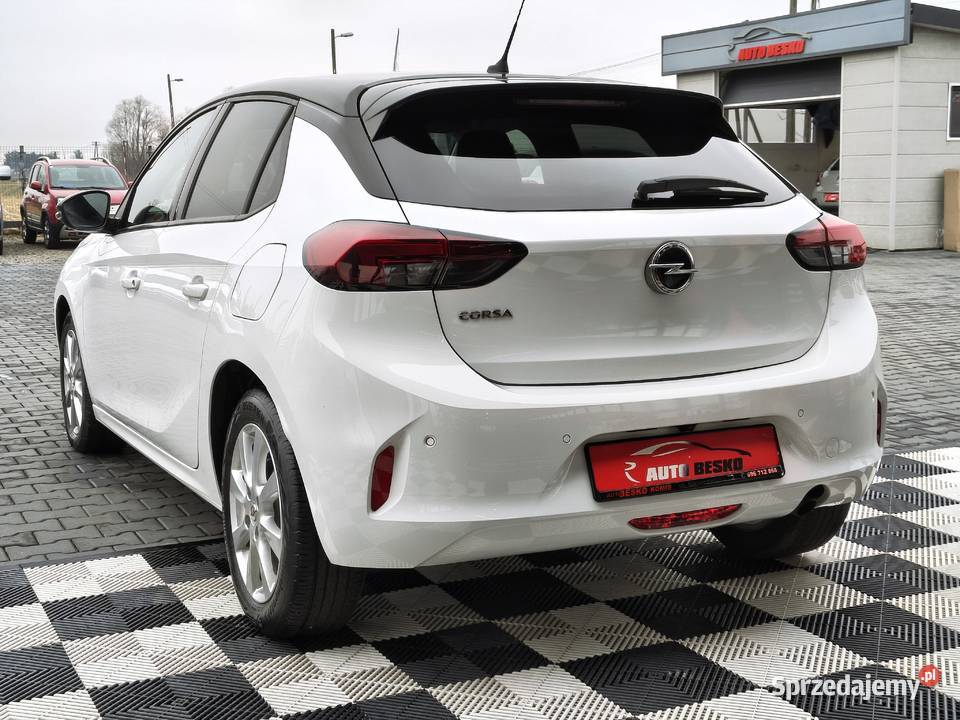 Opel Corsa 2023r Benzyna Niski Przebieg nawigacja